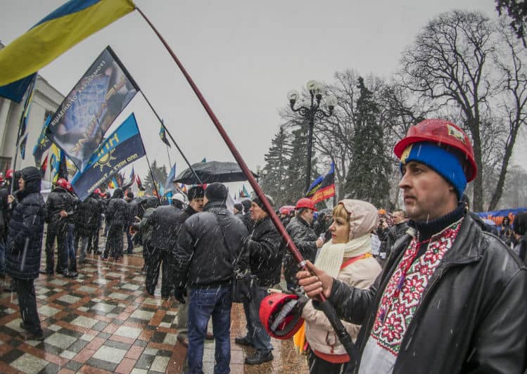 ukraińscy robotnicy na ulicy